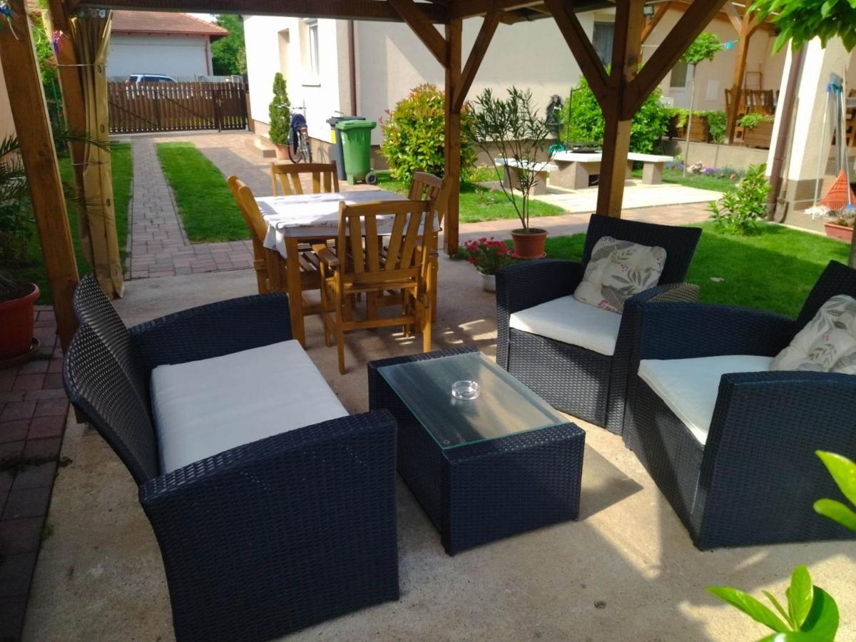 Csaba Apartman Hajdúszoboszló Exterior foto
